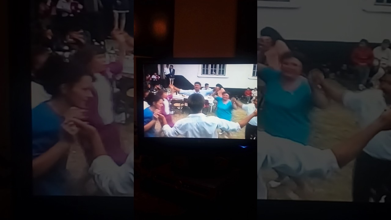 Sarba de la Vladiceni anii 99 !