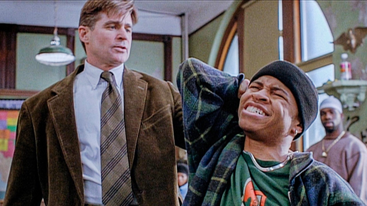 Ветеран спецназа стал учителем, чтобы проучить школьных отморозков