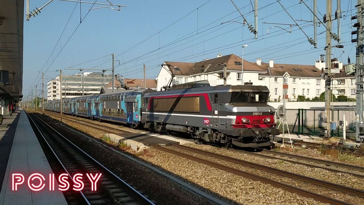 Des trains en gare de Poissy (78)