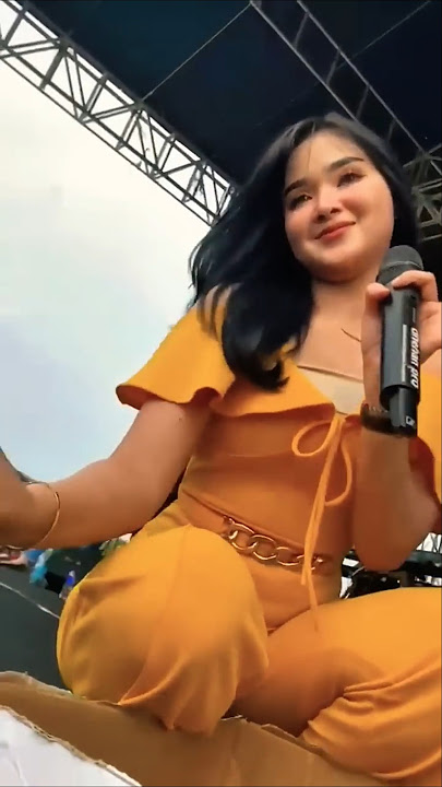 GOYANG LAILA AYU! bikin penonton betah #lailaayu #viral