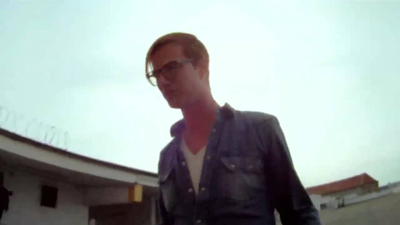 Punker Jörg Perreten (Supertalent 2011) verprügelt MTV-Star!