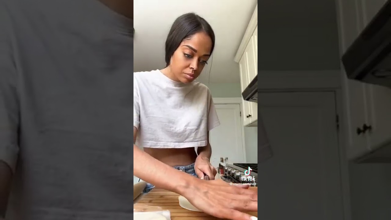 How to Make Popular Cape Verdean Food “Pastels” 👩🏽‍🍳⏲🥟😋