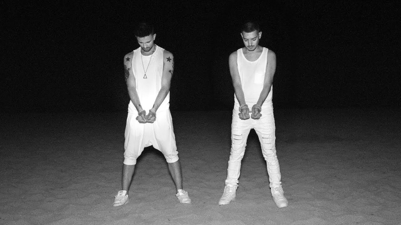 Max Raymond - Prisoner (feat. Andrea) [Official Video] - YouTube