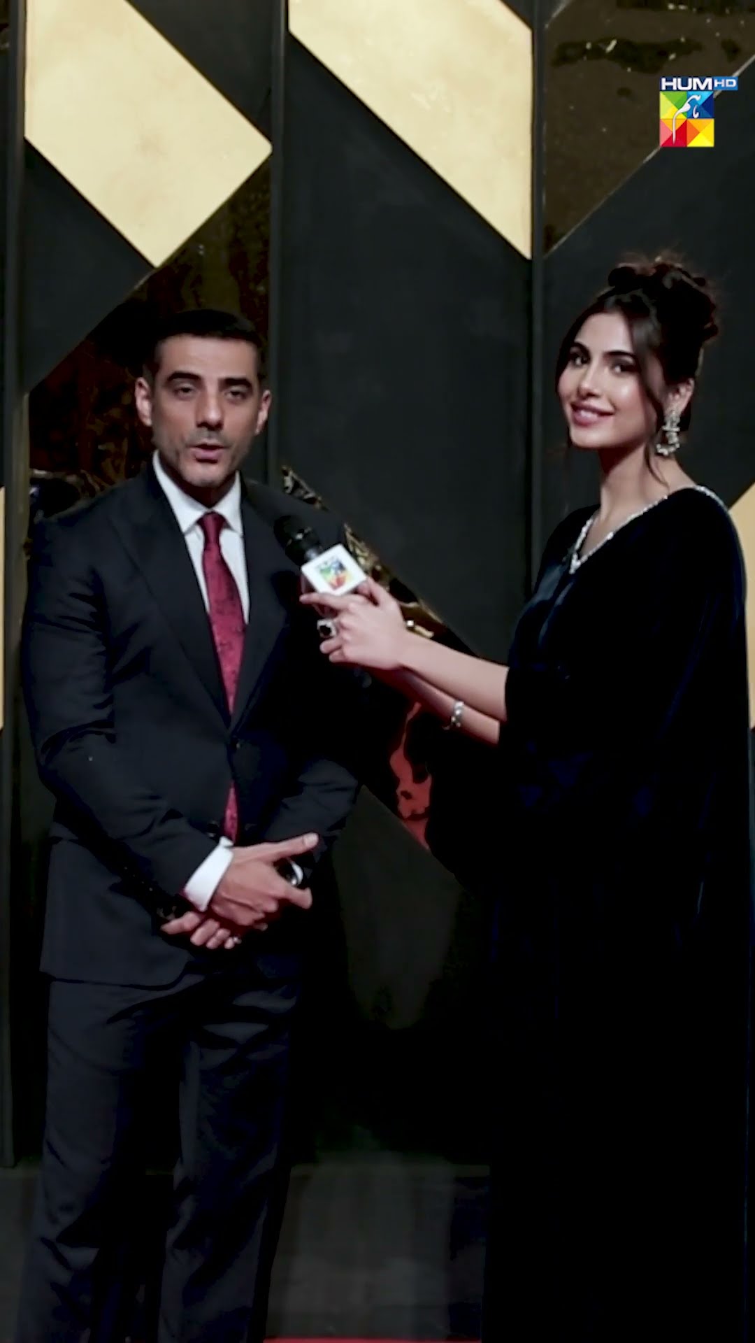 Adeel Hussain turned heads on the red carpet with his effortless style ?✨ #20YearsOfHUM