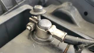 HOW TO FIX A LOOSE BATTERY TERMINAL