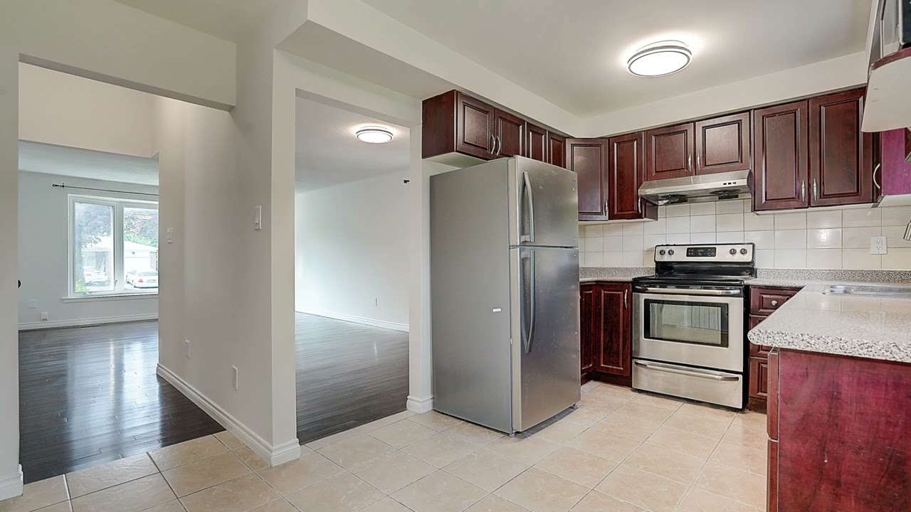 141 Chartland Blvd S, Toronto, ON