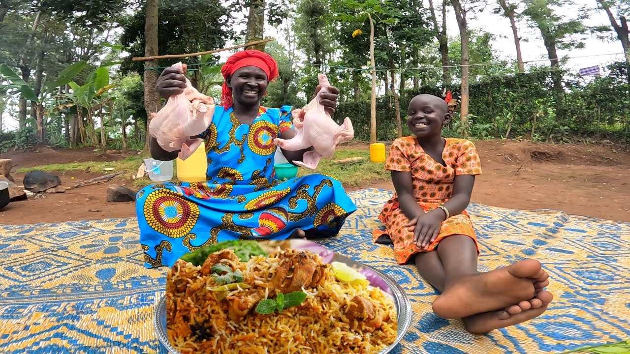Beautiful Village Mum's Cooks Authentic Full Chicken 🍗 Biriyani In Our African Village|Village Life 