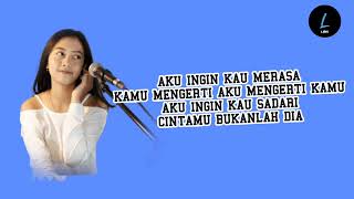 lirik Noah  Separuh Aku Cover By Michela Thea