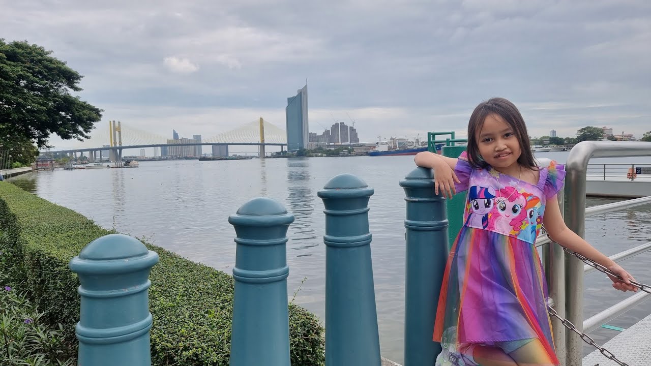 ญาดากับmermaid show#mermaid#show#นางเงือกโชว์#terminal21#เทอร์มิเนอล