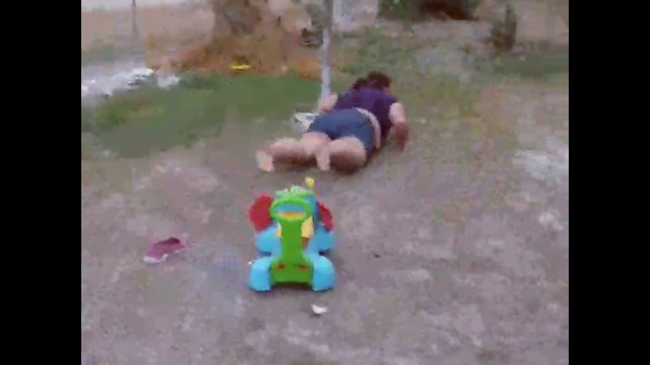 video phone beyonce mp3 Woman Rides Toy Car Down Truck Ramp and Faceplants