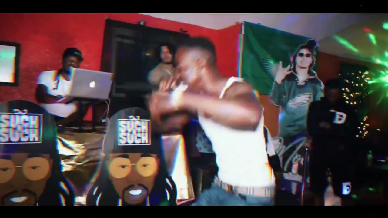 Fnl LYNN (Showcase Per) shot by : 