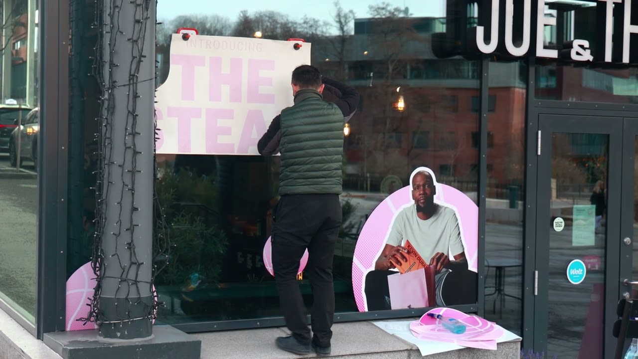 FolieXperten   Joe & The juice text negru pe fundal alb