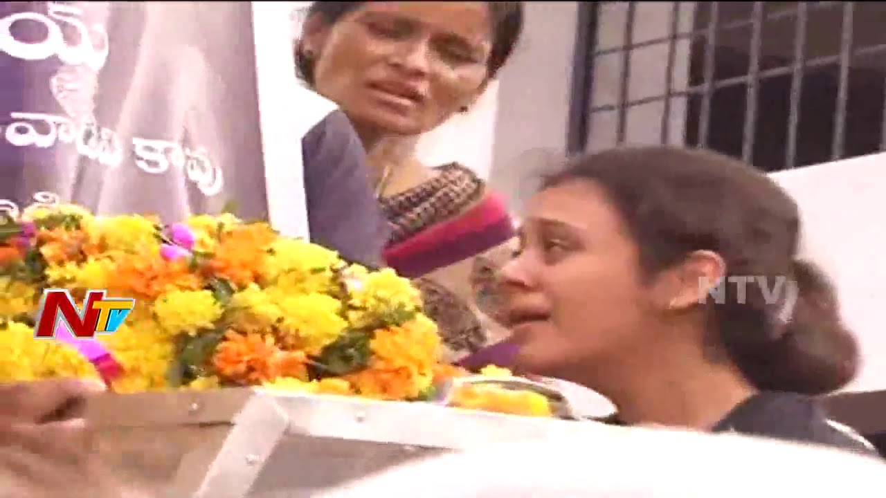 Pranay's funeral live from Miryalaguda - 