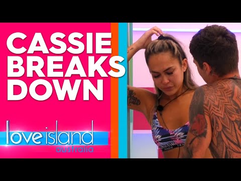 Cassie breaks down in tears | Love Island Australia 2019