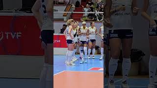 İzmir Marşıyla Dans Melissa Vargas Fenerbahçe Medicana