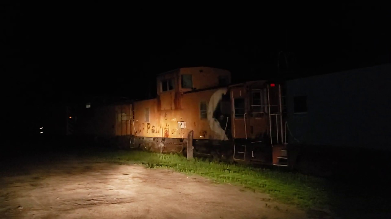 Antique Railroad Cars in Tilton, New Hampshire - YouTube