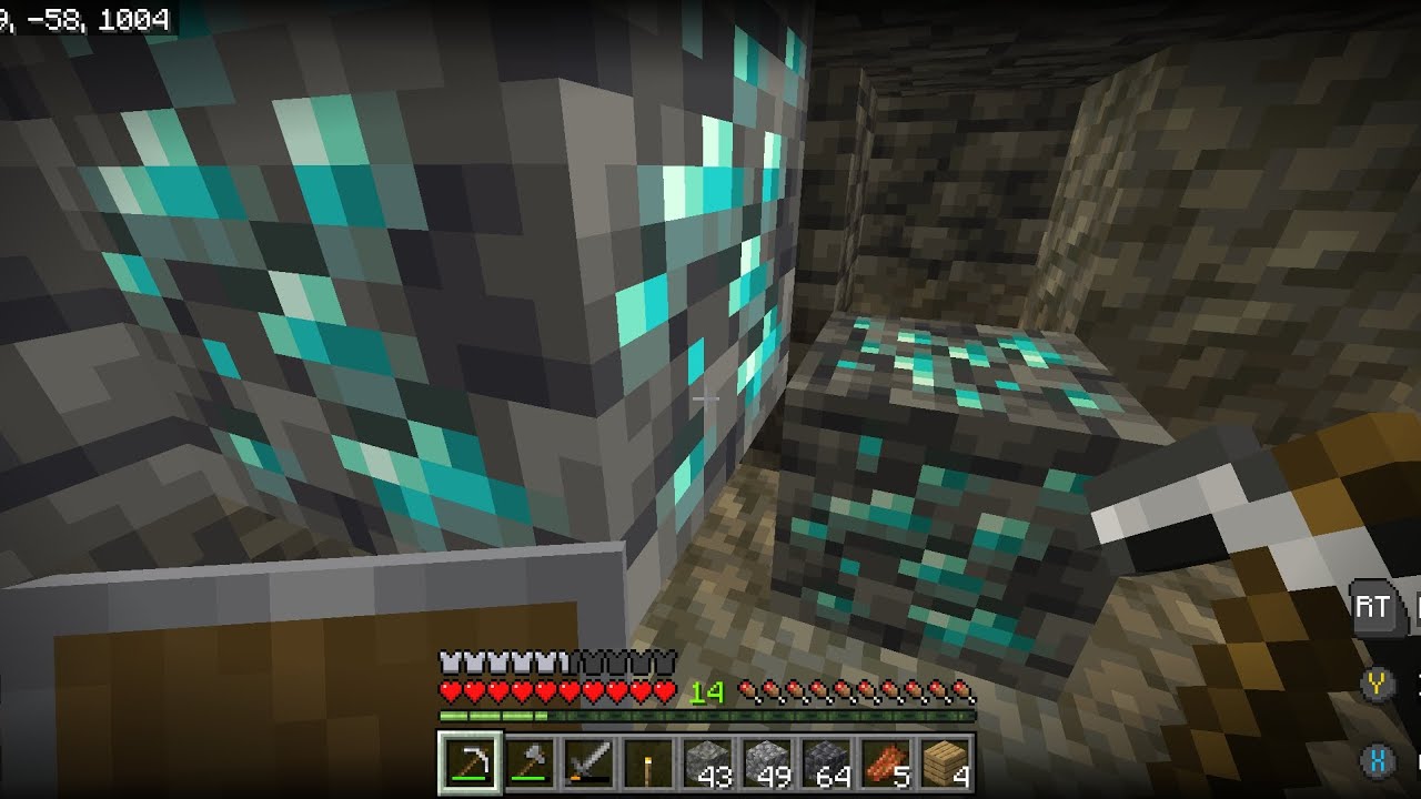I Finally Found DIAMONDS!! | Survival Day 4 - YouTube