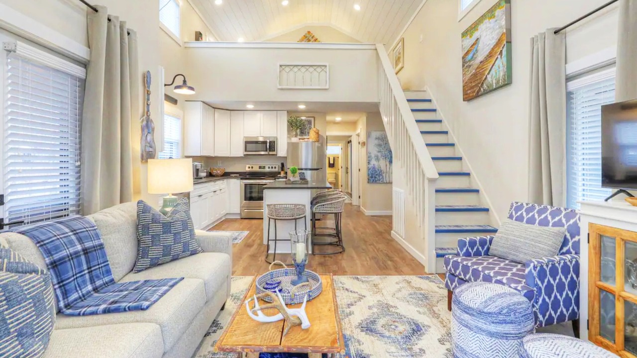 Top 3 The Most Beautiful Tiny House Living in 2024