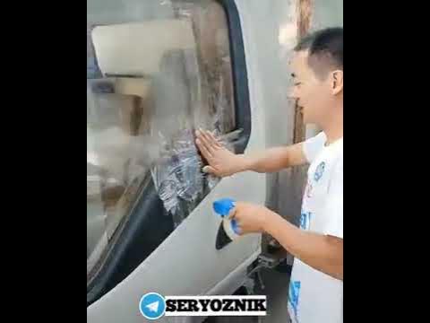 открыть машину с помощью скотча. открытие стекла у авто скотчем. открыть ваз линейкой. открытие стекла у авто скотчем. открыть замок автомобиля теннисным мячом.