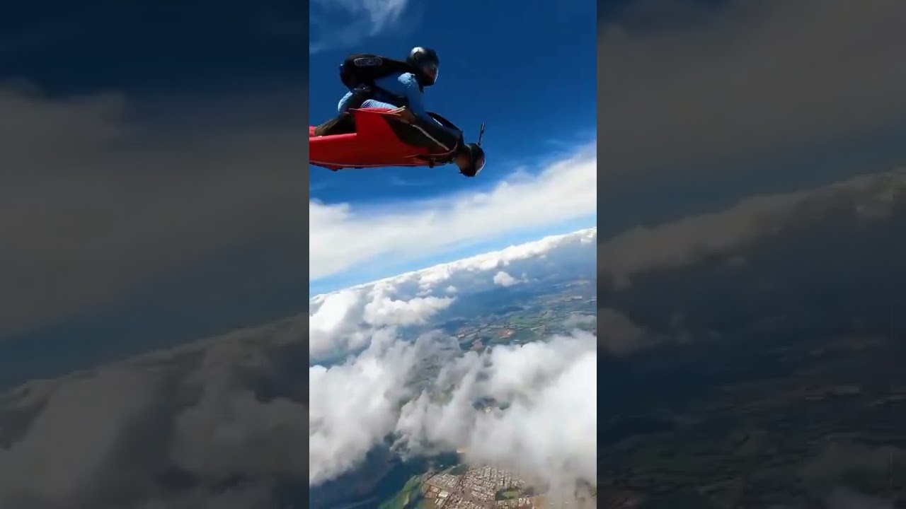 WATCH: would you ever do this 😲😲#shorts #insane #skydiving #freediving