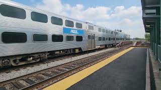 Metra Milwaukee District North Arriving & Departing At Healy On (08/15/2025)