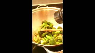 Brocoli Grillé, Parmesan, Ail Et Citron
