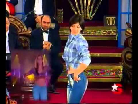 Sweeter Turkish girl dancing in front of Ibrahim Tatles sneqa lkhoba