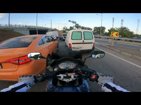 Honda CBF600S on city streets Part 85