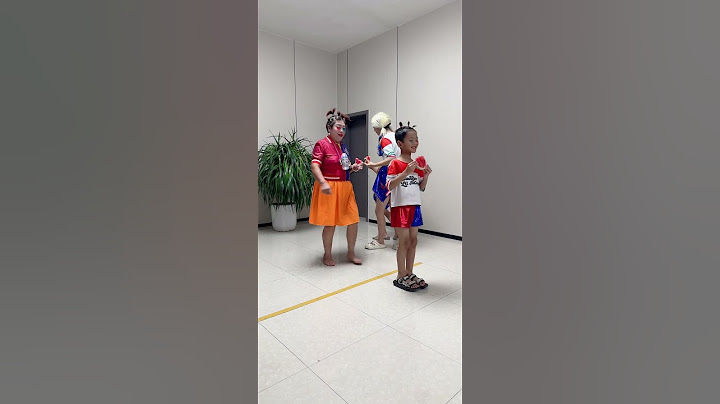 小丑哥哥插队被妈妈教训！#小丑#家庭#搞笑