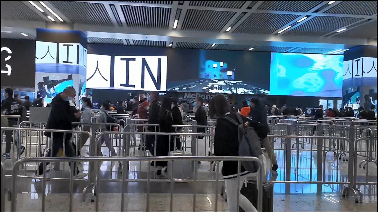Shanghai Hongqiao Station: PCR Mazes, Commercial Glare & A Sci-Fi Déjà Vu | 18 Nov 2022