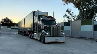 Part 1 Truck spotting this arvo in Holbrook