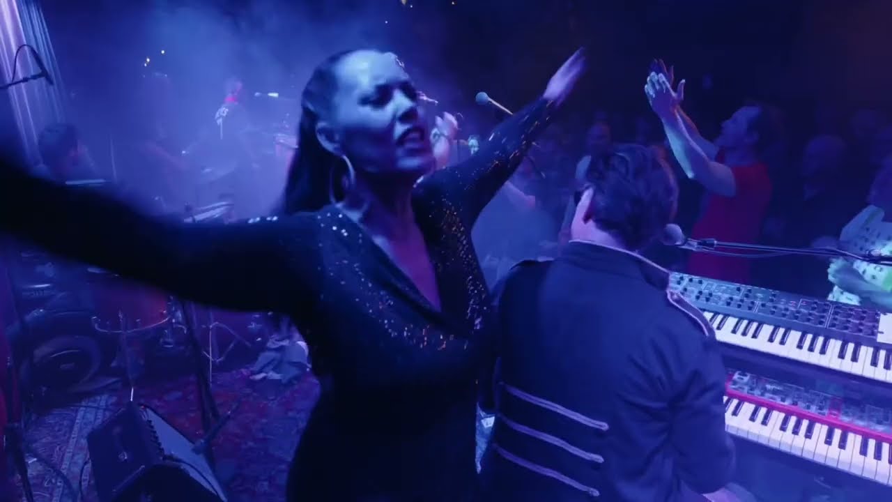 Stomp your feet - Emrik & Wefunky Band (Live)