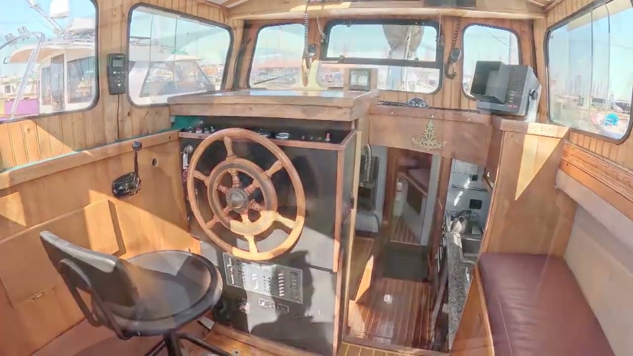 Fisher 30 Interior - YouTube