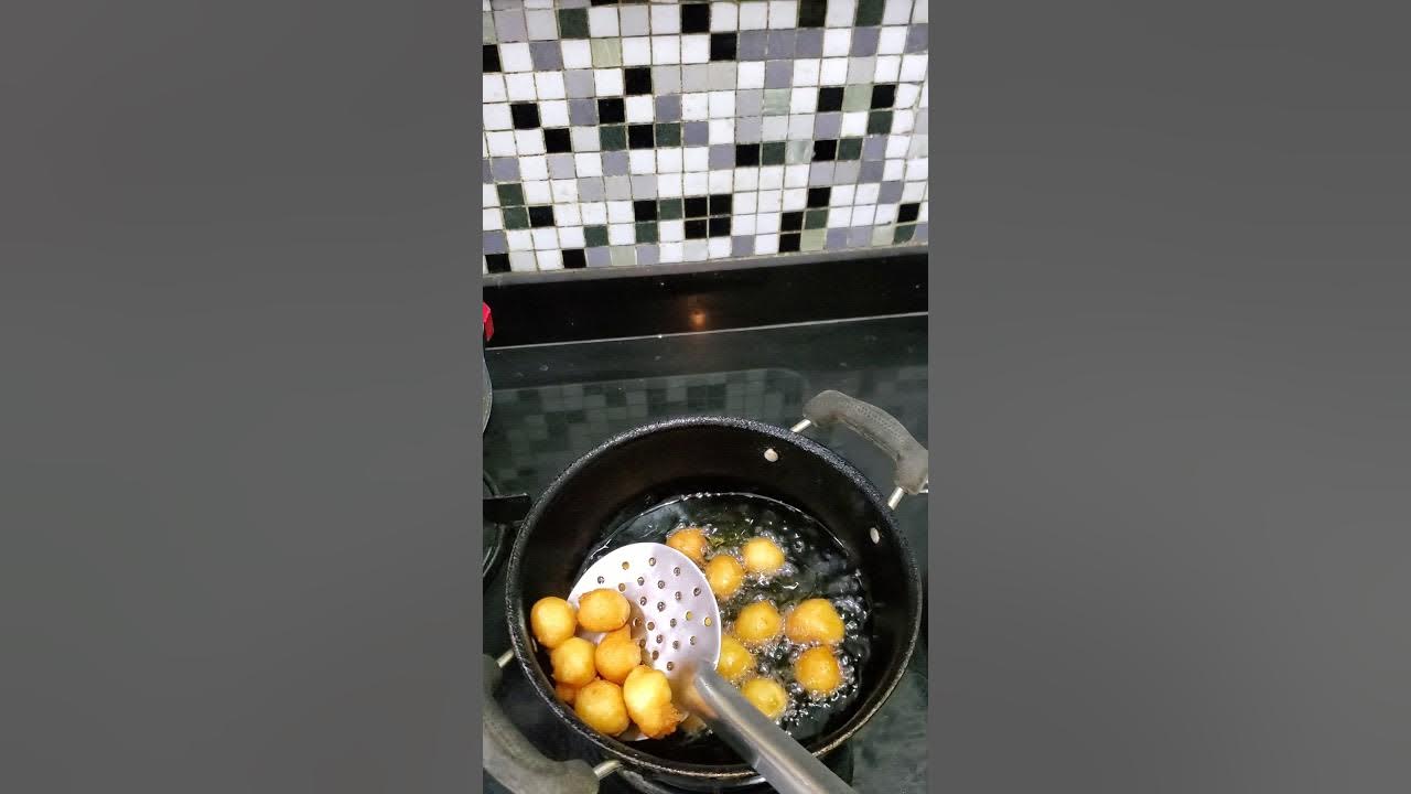 How to remove excess oil while frying food. YouTube