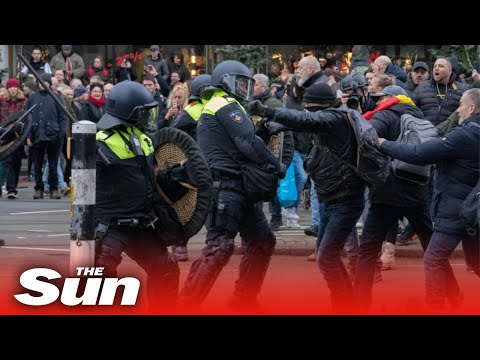 LIVE: Protest against COVID-19 restrictions in Amsterdam