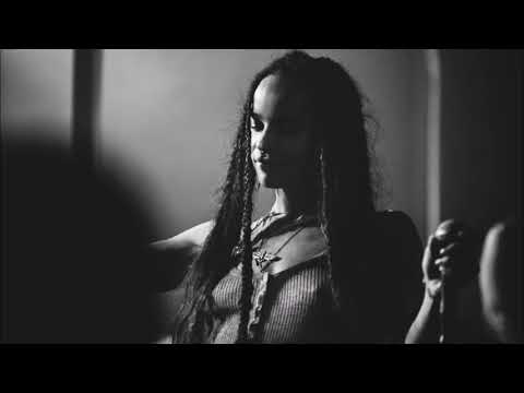 Zoë Kravitz - Don't  (Elvis Presley) (Legendado)