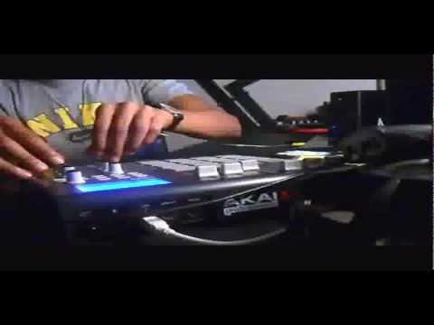 Flying LoParaffins - Getting There Feat. Niki Randa(Mr. Mockwell Remix) AKAI and Ableton Live