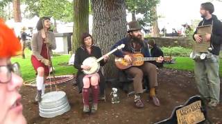 Crow Quill Night Owls busking chords