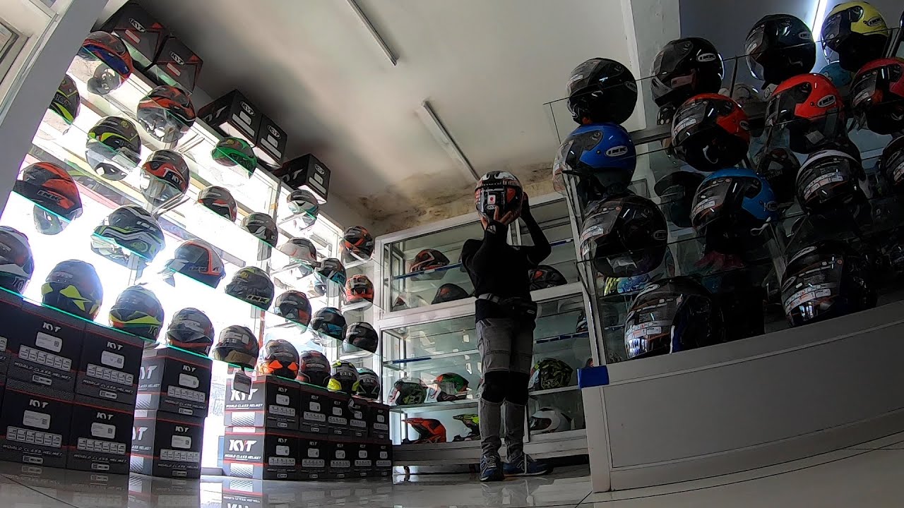 Buy KYT TT Course Venom