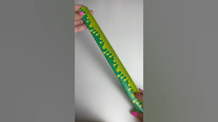 SNEAKING CANDY TO CLASS INSIDE SCHOOL SUPPLIES #shorts