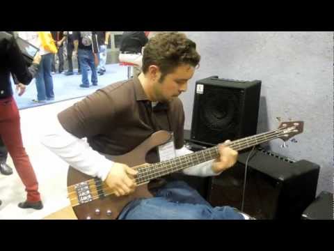 washburn-t24-bass-guitar-2013-namm-show-demo