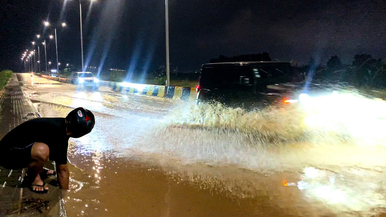 You Won't Believe The Latest From Draining Major Roadway Flood By ...