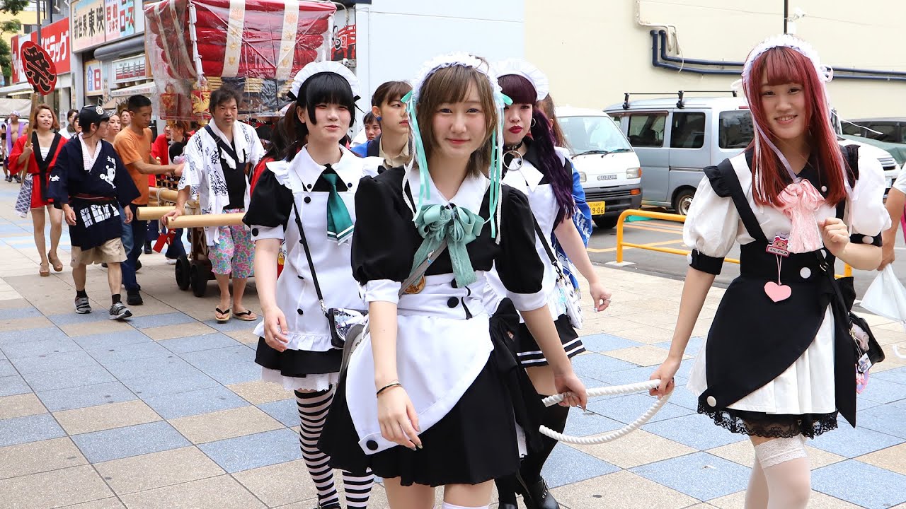 新世界夏祭り ギャル神輿 だんじり巡行にメイド セレ女 プロレスラーも Youtube