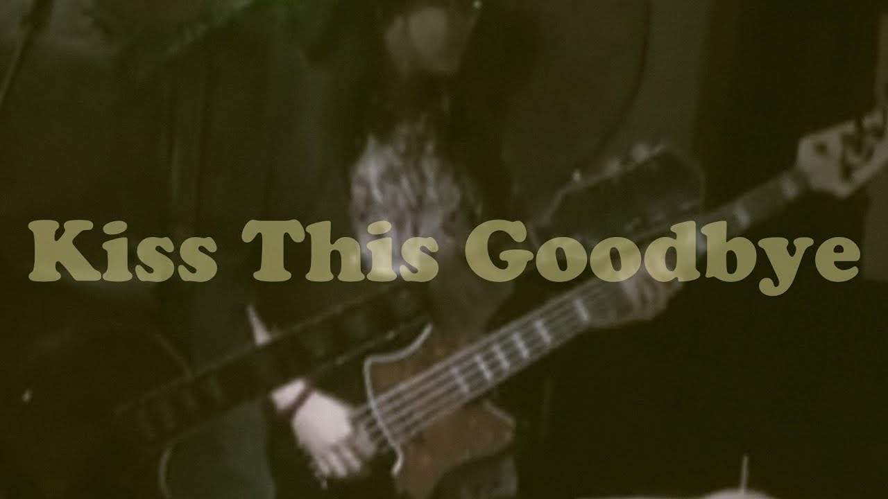 Obejrzyj Galaxy Lodge - Kiss This Goodbye (Official Lyric Video) w YouTube Obejrzyj Galaxy Lodge - Kiss This Goodbye (Official Lyric Video) w YouTube