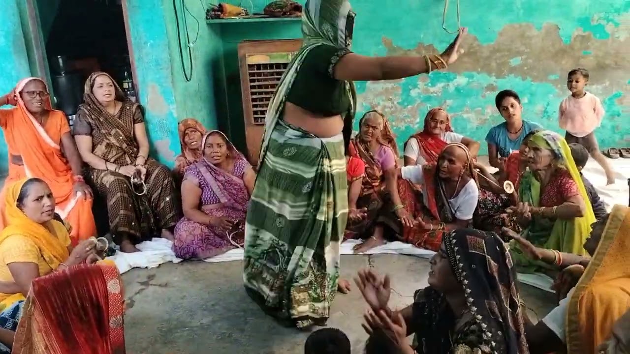 मोई आवै झकोरा नींद को 😟शिव भजन🪷moy aavai jhaKora nind kau