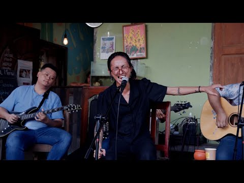 Papillons The Band – ကြောင်တစ်ကောင် ပျောက်ဆုံးခြင်း (Live from Kokkoya)
