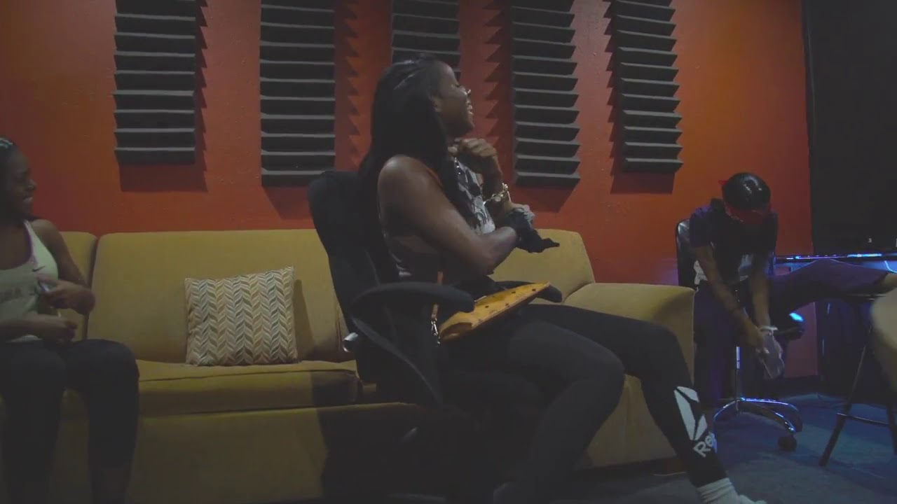 Pretty Gang - Trap Shit (Official Studio Video)