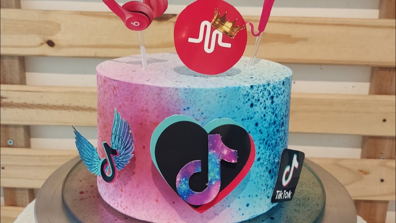 bolo quadrado decorado azul｜Pesquisa do TikTok