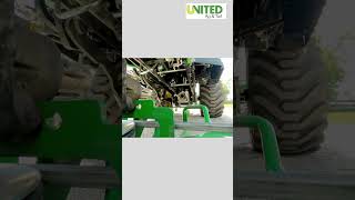 John Deere 1023E With Drive Over Deck