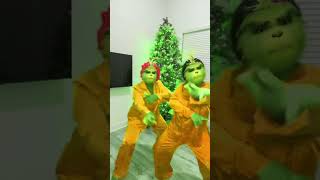 TIKTOK DANCING #viraltiktok #christmas